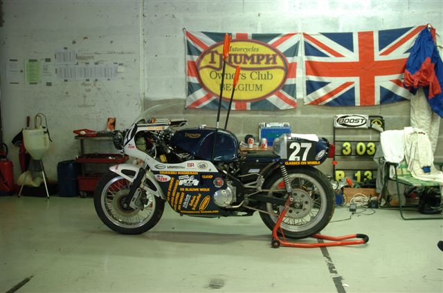 -Zondagmorgen 01u30 - de Trident toont zijn tanden.